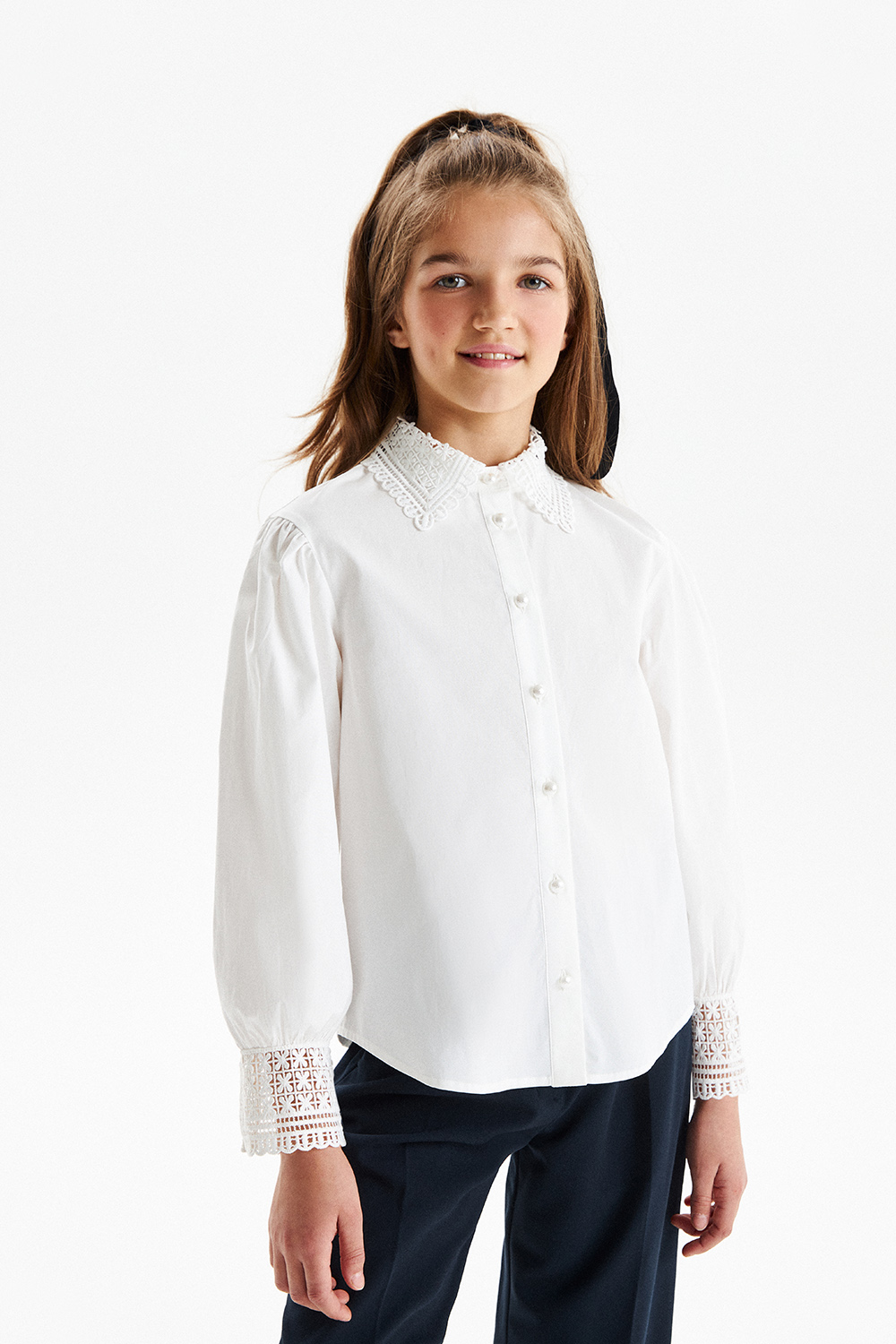 Хлопковая блузка с ажурными манжетами и воротничком (SSFSG-329-23022-201) Silver spoon