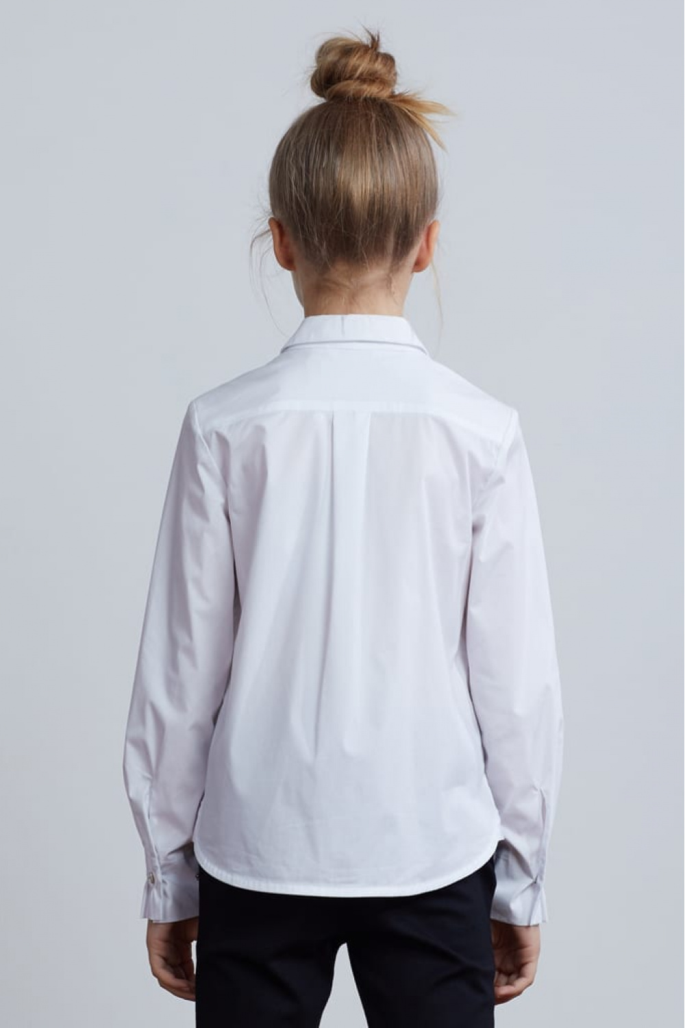 Хлопковая блузка с декоративной вставкой