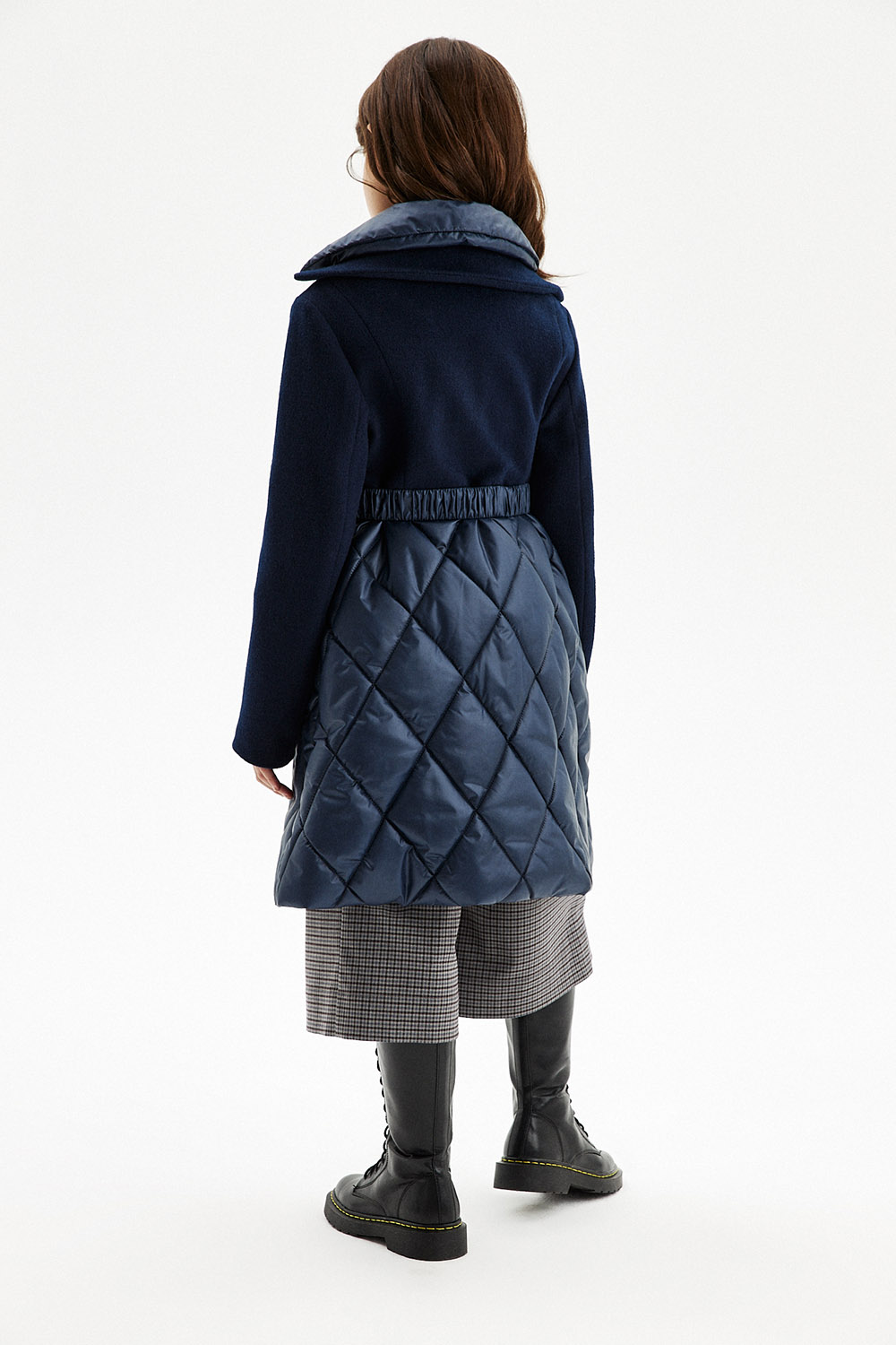 Утепленное приталенное пальто из шерсти