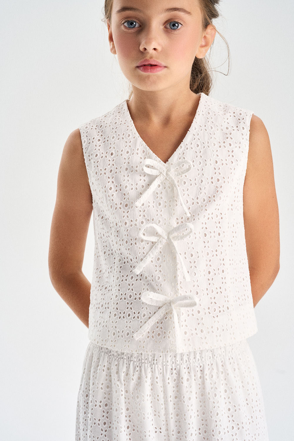 Жилет из шитья-ришелье (SNFSG-629-23317-214) Silver spoon